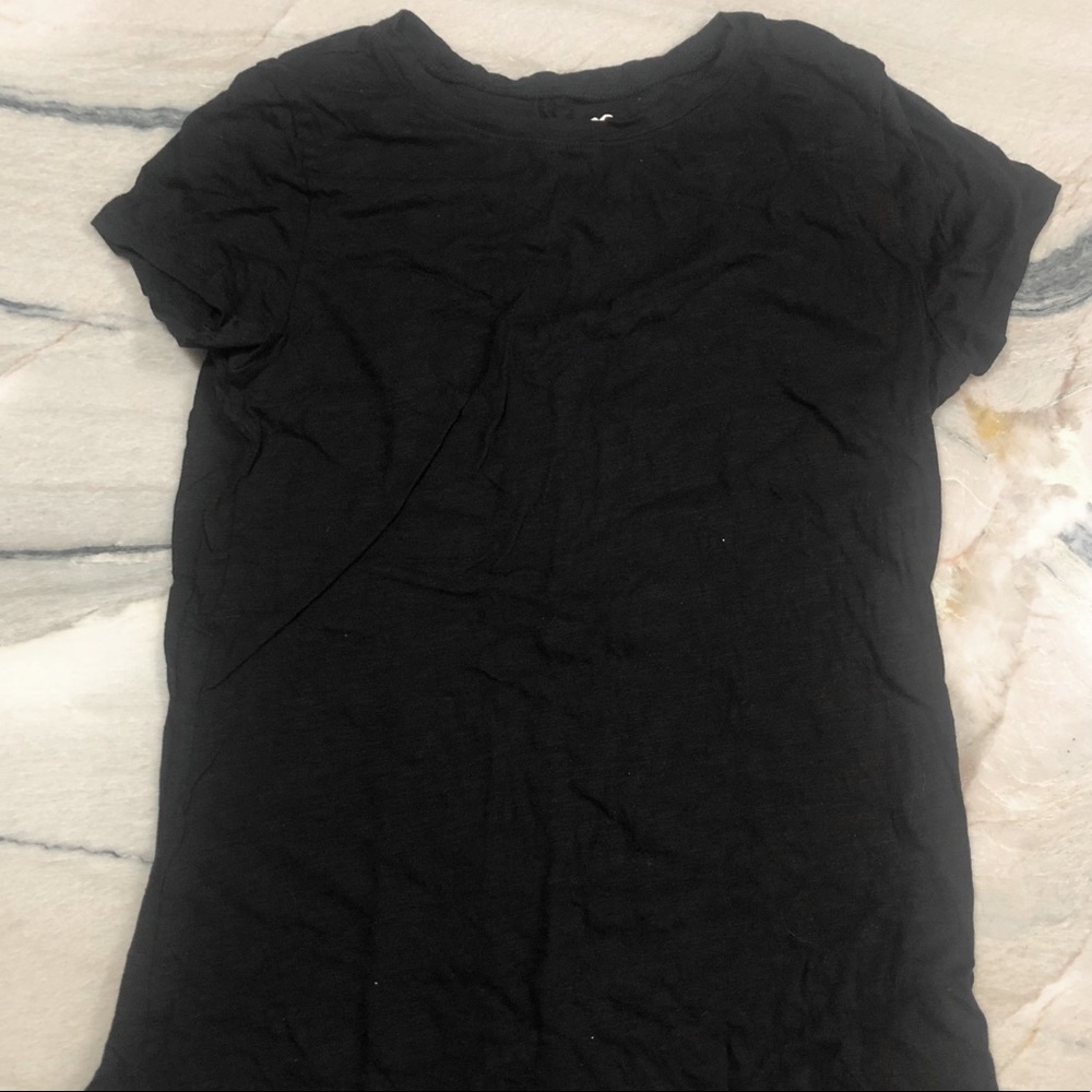 Black Hollister T-shirt